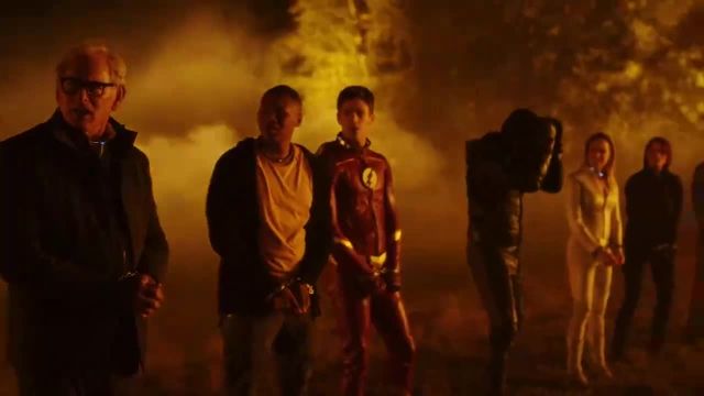Flash S04 E08