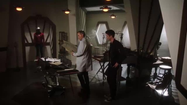 Flash S06 E02